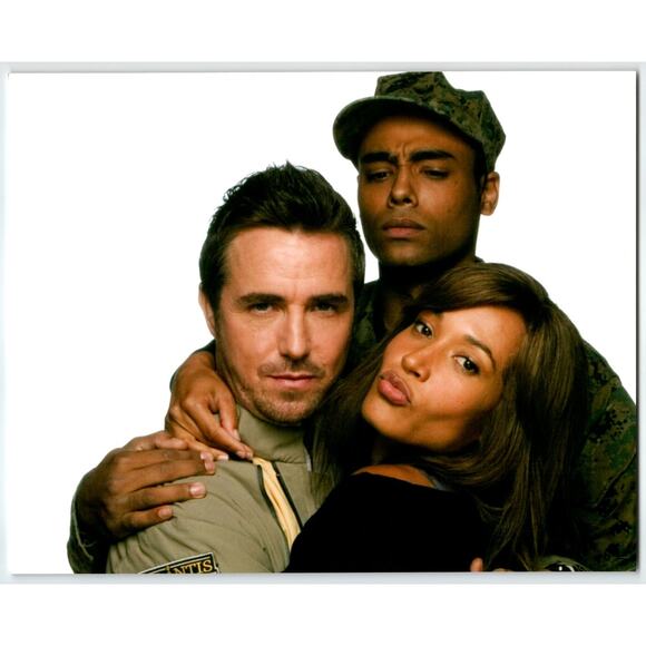 Stargate Atlantis Paul McGillion Teyla Emmaga 2004 Original Actor Photo 8" x 10" - Picture 1 of 2